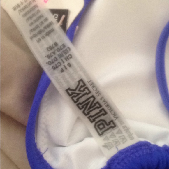 *NWT VS Pink Bikini top - Picture 5 of 5